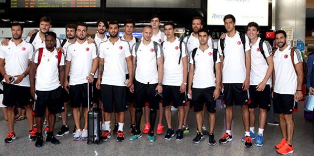 12 Dev Adam İtalya'ya gitti!