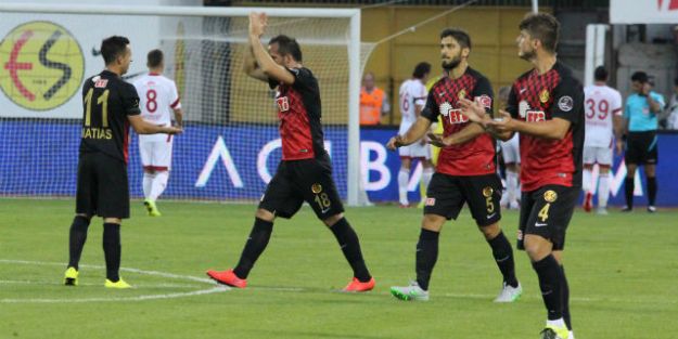 35'lik Gekas'tan gol şov