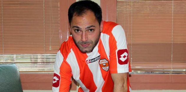 Adanaspor'a imza attı