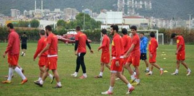 Adres Sormak İçin Helikopterle Sahaya İndi!