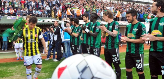 Akhisar'ın Alkışına Yanal'dan Teşekkür