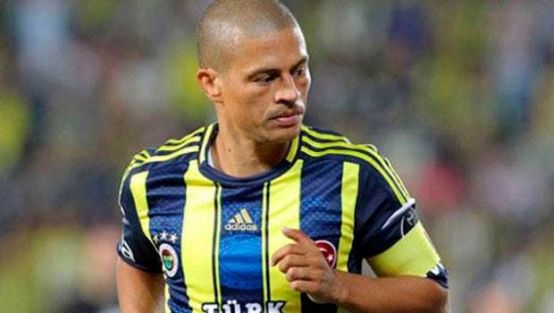 Alex'ten Milli Takım açıklaması