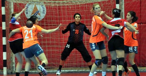 Antalya Muratpaşa Belediye-Ankara Gayespor: 36-27