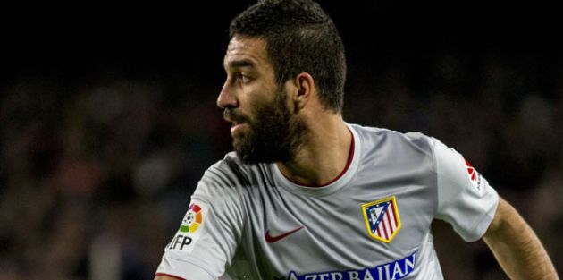 Arda Turan: "Menajerim 3-4 takımla görüşüyor..."