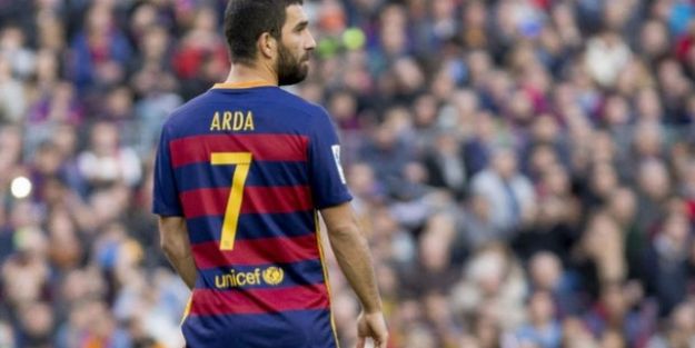 Arda Turan Monaco'ya gidiyor