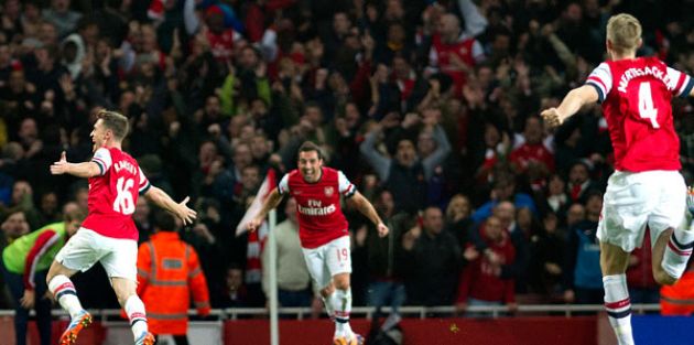 Arsenal Liverpool'u da devirdi!