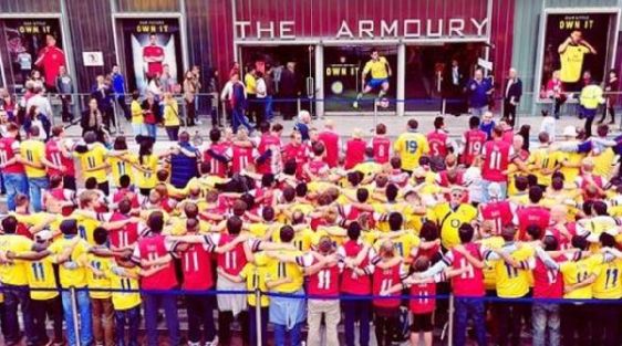 Arsenal Taraftarı İspanyolları çileden çıkarttı