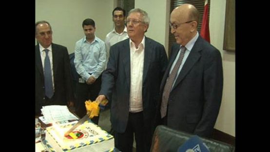 Aziz Yıldırım için kutlama yapıldı.