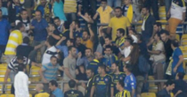 Aziz Yıldırım istifa çağrısı