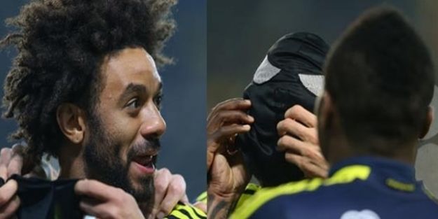 Baroni neden o maskeyi taktı?