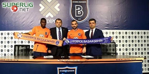 Başakşehir'de çifte imza