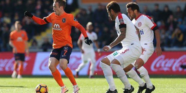 Başakşehir'e Antalya çelmesi: 2-2