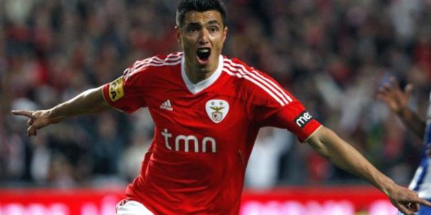 Benfica'nın Cardozo Hakkında Şok Kararı