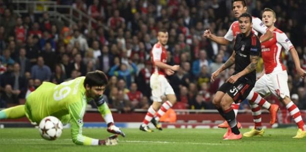 Beşiktaş, Arsenal'e tek golle elendi