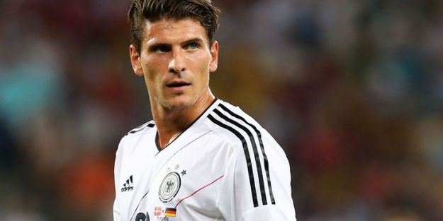 Beşiktaş Mario Gomez'e uçtu