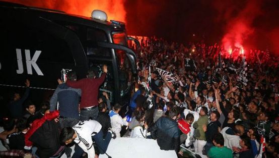 Beşiktaş'a coşkulu karşılama