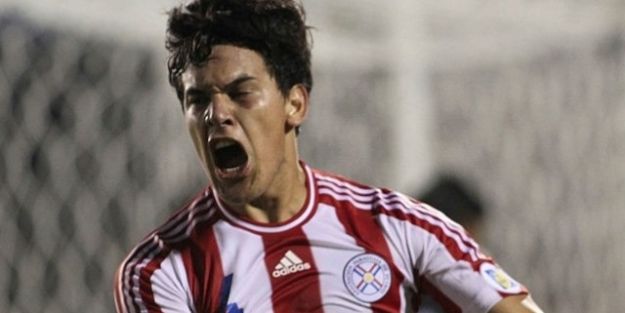 Beşiktaş'a Gustavo Gomez'den kötü haber!