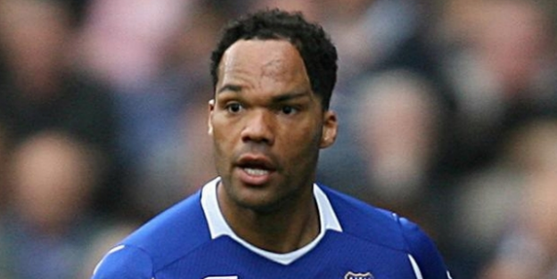 Beşiktaş'a Lescott müjdesi