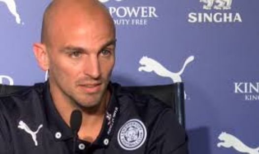 Beşiktaş'ın istediği Esteban Cambiasso'dan Leicester City'e veda !