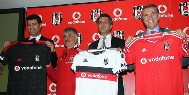 Beşiktaş'ın yeni forması  İngiltere’de Tanıtıldı