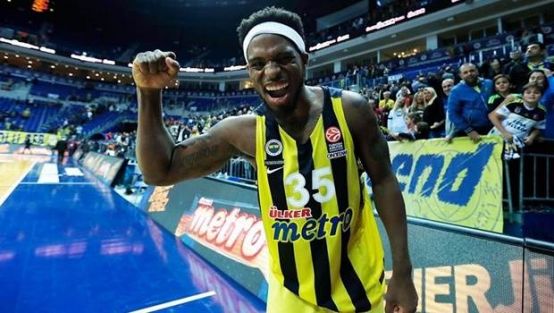 Bobby Dixon ile 2 yıl daha!