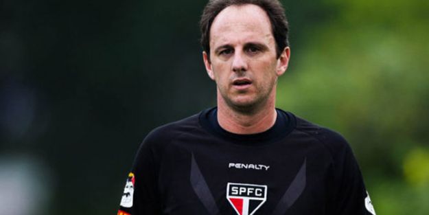 Brezilyalı efsane yine tarihe geçti!