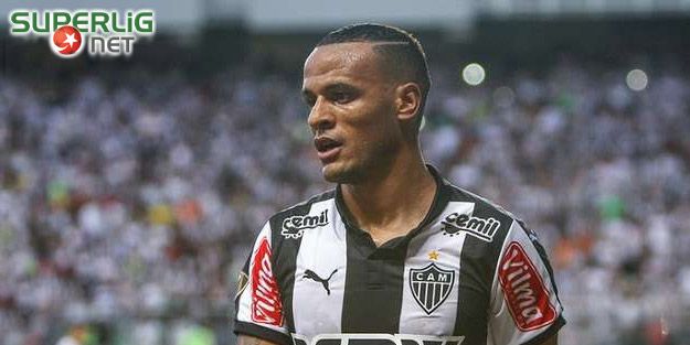 Brezilyalı sağ bek Osmanlıspor'da