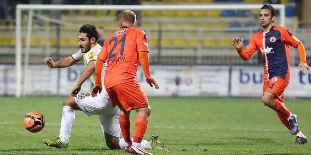 Bucaspor-Istanbul Bş.Belediye: 1-2