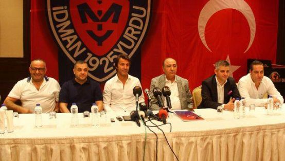 Bülent Korkmaz imzayı attı