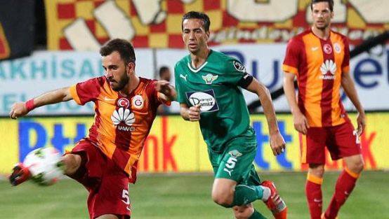 Burak attı, G.Saray kazandı