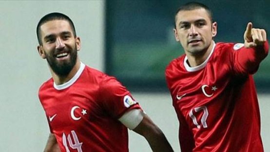 Burak Yılmaz, Arda Turan'ı geçti