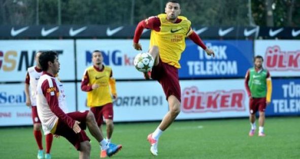 Burak Yılmaz Fenerbahçe maçı hazırlıklarına katıldı
