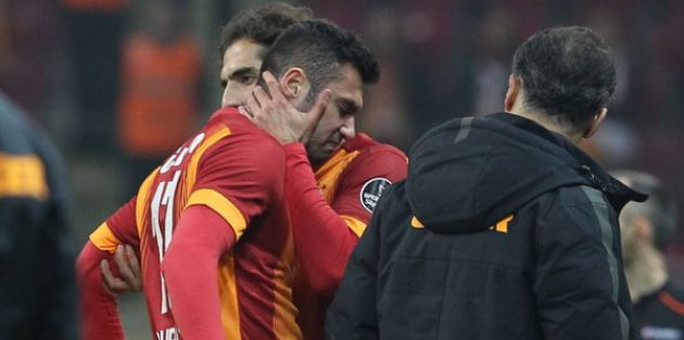 Burak Yılmaz'dan sakatlık gerçeği!