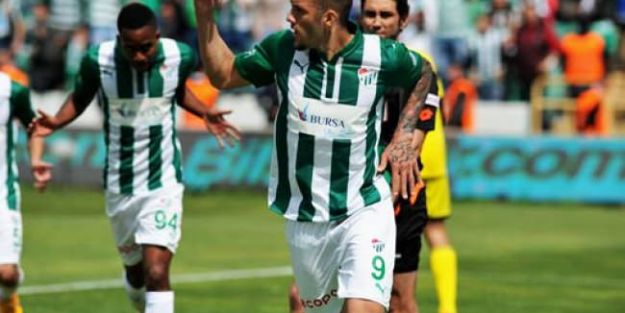 Bursaspor Başakşehir'i gole boğdu