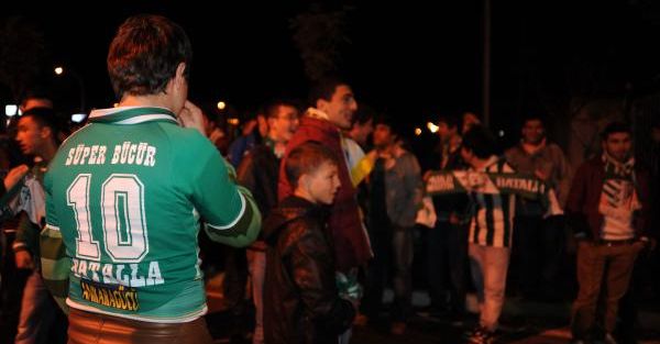Bursaspor Taraftarlarından Daum'a ve Yönetime Tepki