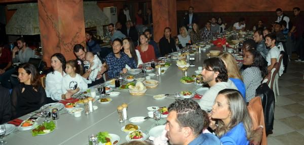 Bursaspor Teknik Direktörü Daum'dan Futbolcularina Yemek