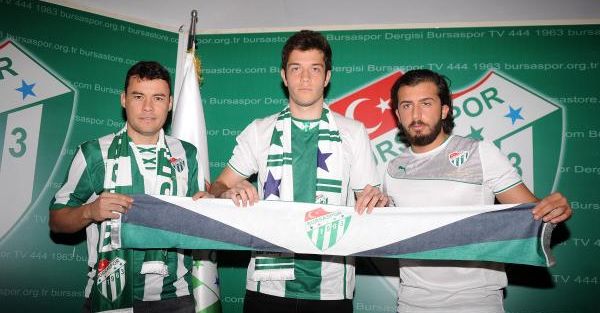 Bursaspor'da 3 imza Serdar Aziz sözleşmesini uzattı