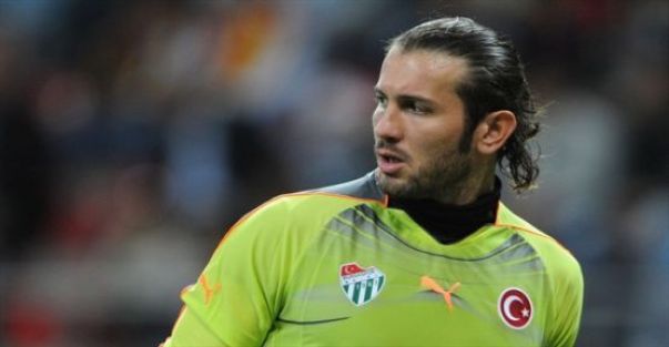 Bursaspor'da Kaleci Yavuz Özkan kadro dışı