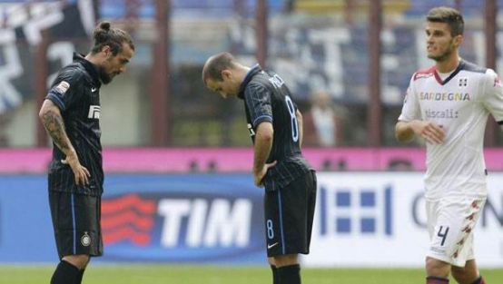 Cagliari Inter'i dağıttı!