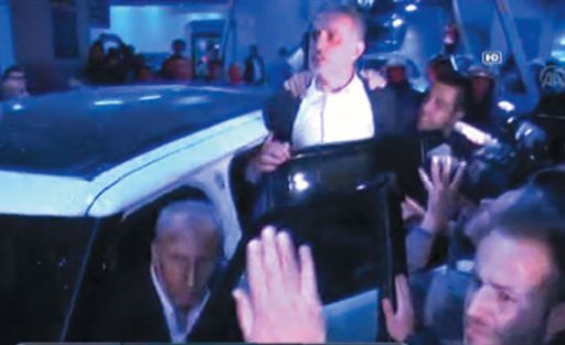 Çakalları üzerime saldılar