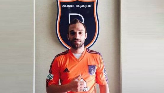 Cenk Ahmet Başakşehir'de!