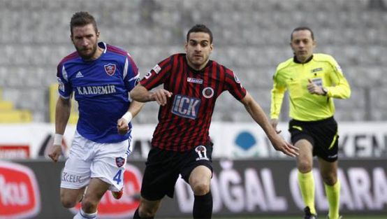 Cüneyt Çakır sakatlandı