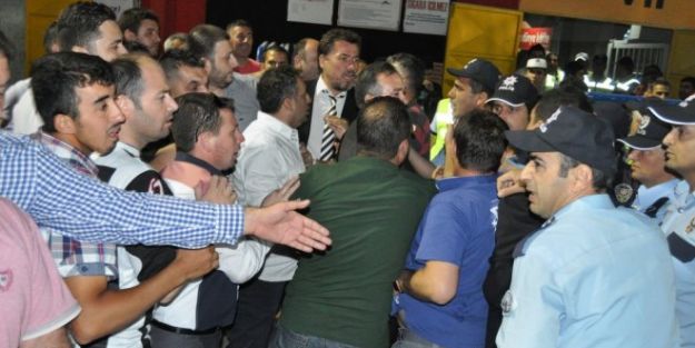 Derbi öncesi gişelerde yaşanan gerginlik anları