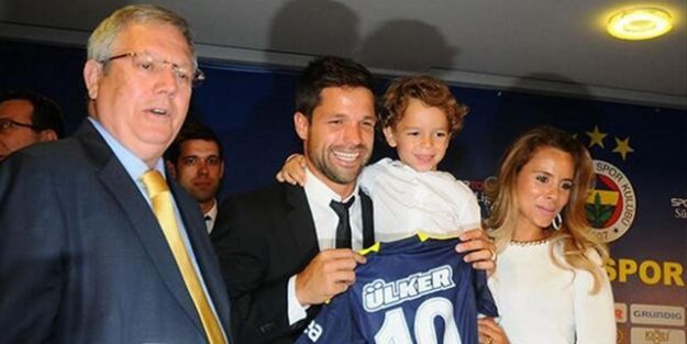 Diego Ribas imzayı attı!