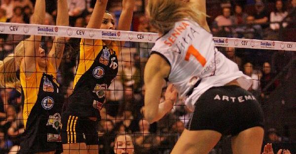 Eczacibaşi Vitra 4'te 4 Yaparak Gruptan Çikmayi Garantiledi