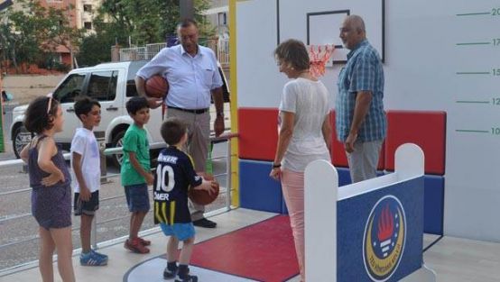Efsane basketbolcu TED Rönesans etkinliğinde