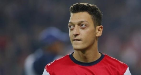 Efsane İsim Mesut'u Öve Öve Bitiremedi!