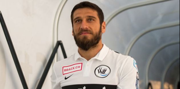 Egemen yeni formasını giydi