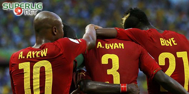 Emenike gidiyor o geliyor