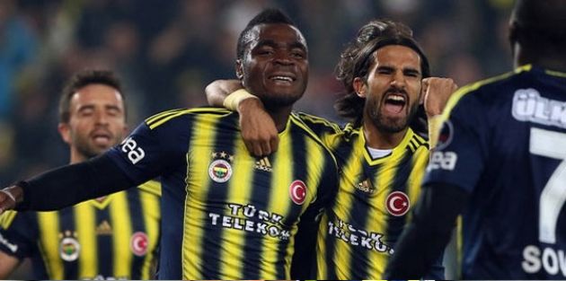 Emenike yılın en iyi 11'ine seçildi